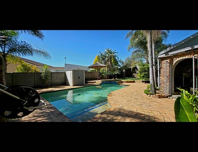 5 BEDROOM HOUSE TO LET IN DEL JUDOR EXT 4